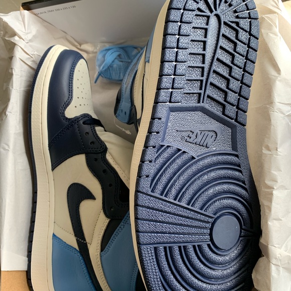 Nike Air Jordan 1 High “UNC” - Picture 5 of 5